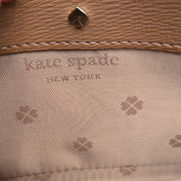 Kate Spade Tan and Black Zip Wallet - Picture 6 of 8